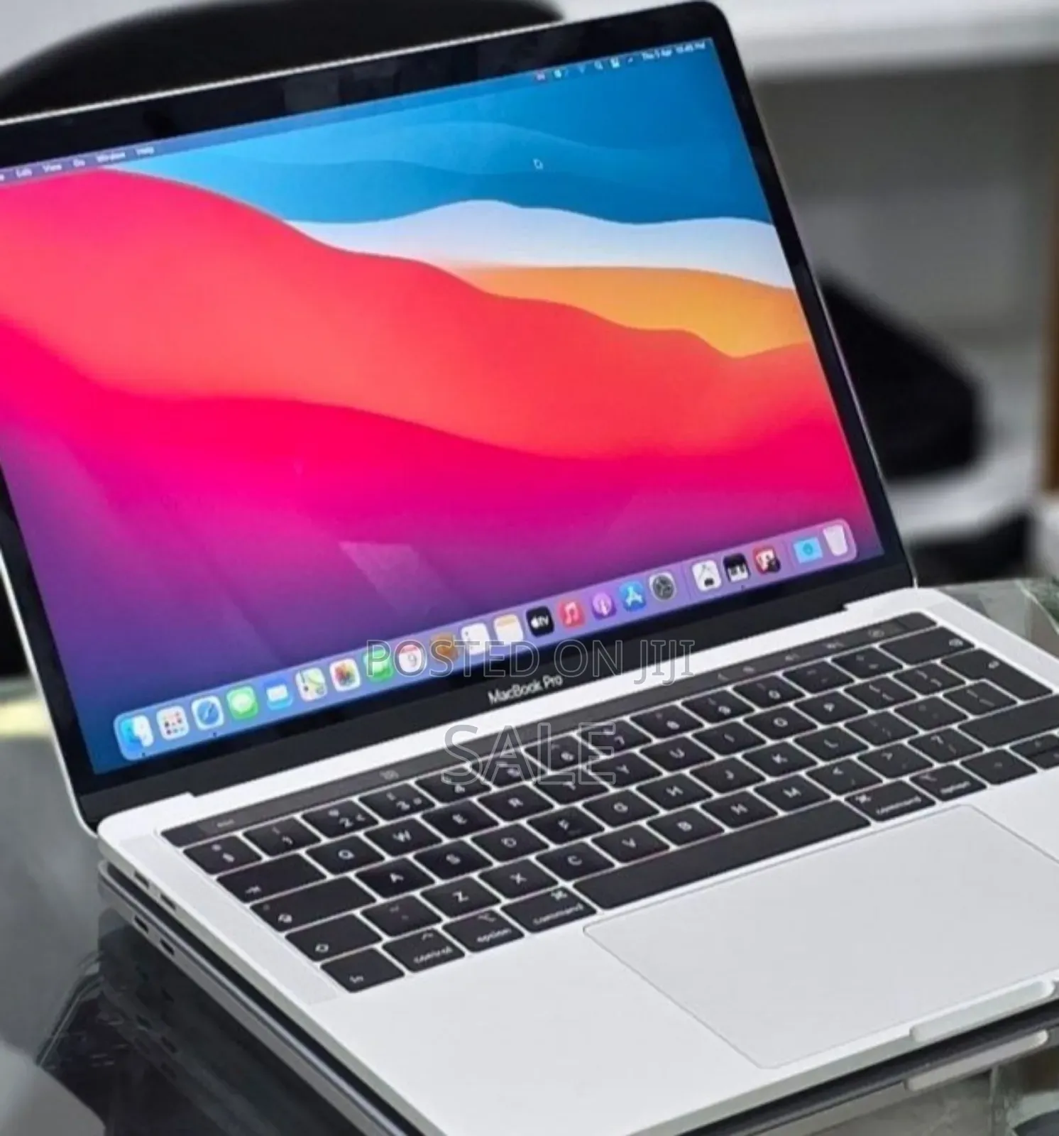New Laptop Apple MacBook Pro 2019 16GB Intel Core i7 SSD 256GB