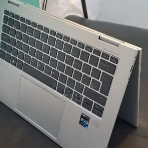 New Laptop HP EliteBook 840 G9 16GB Intel Core i7 SSD 512GB