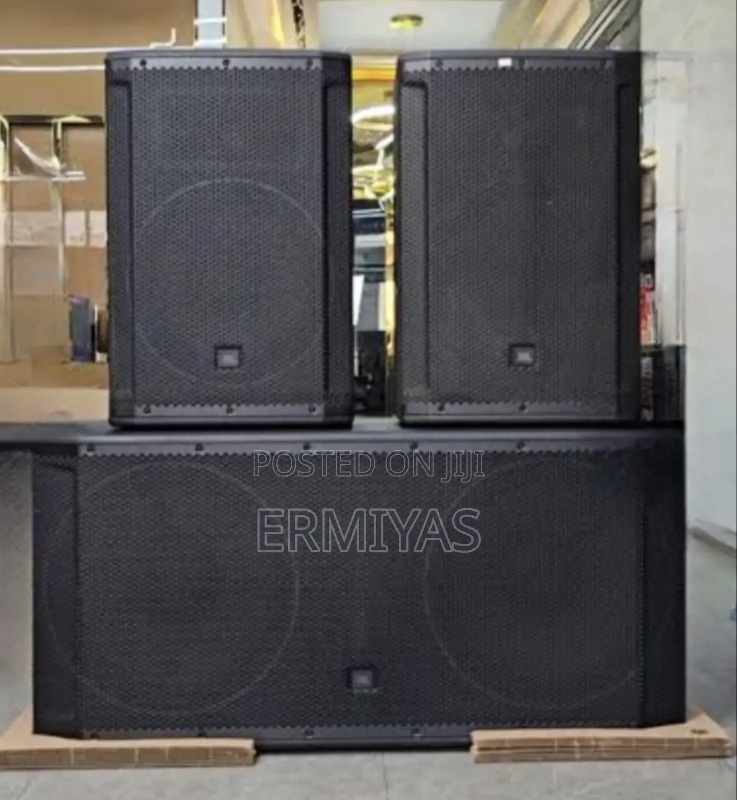 SRX 800 Series Speakers