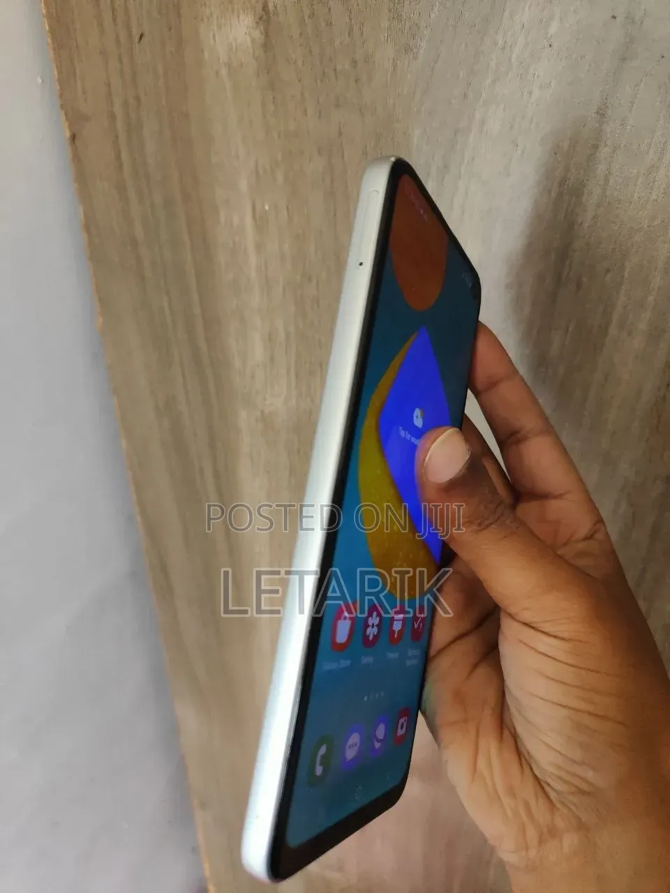 Samsung Galaxy F52 5G 128 GB