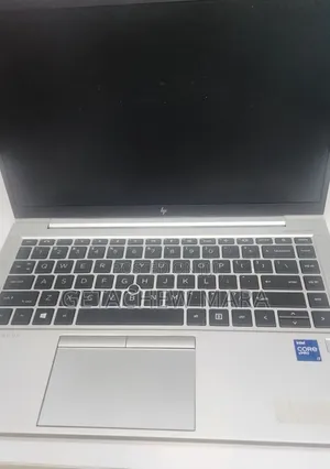 New Laptop HP EliteBook 840 G8 16GB Intel Core i7 SSD 512GB