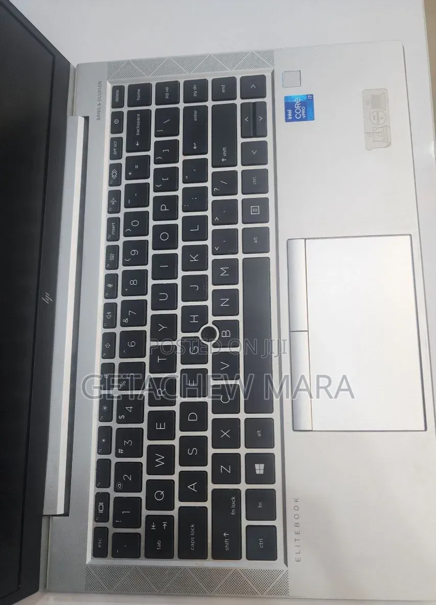 New Laptop HP EliteBook 840 G8 16GB Intel Core i7 SSD 512GB