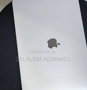 New Laptop Apple MacBook Pro 2020 16GB Intel Core i7 SSD 512GB