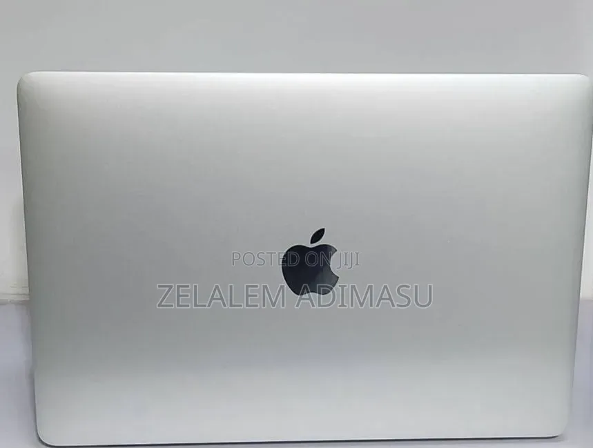 New Laptop Apple MacBook Pro 2020 16GB Intel Core i7 SSD 512GB