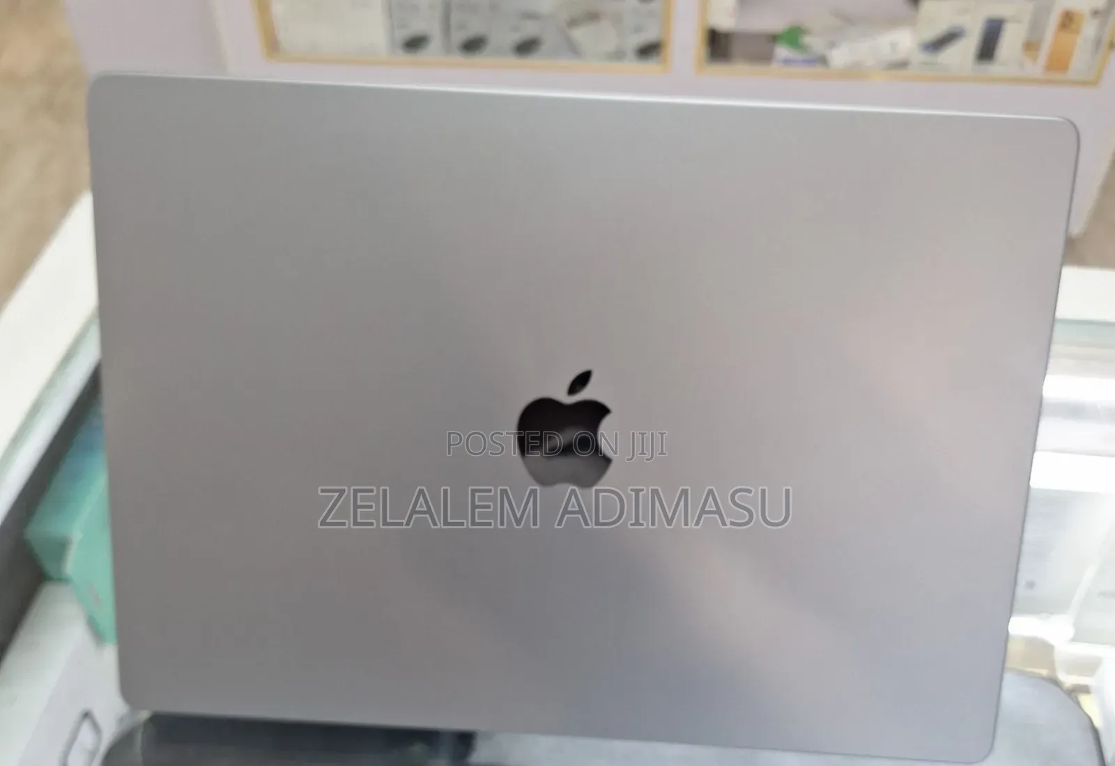 New Laptop Apple MacBook Pro M1 32GB Apple M1 Max SSD 1T