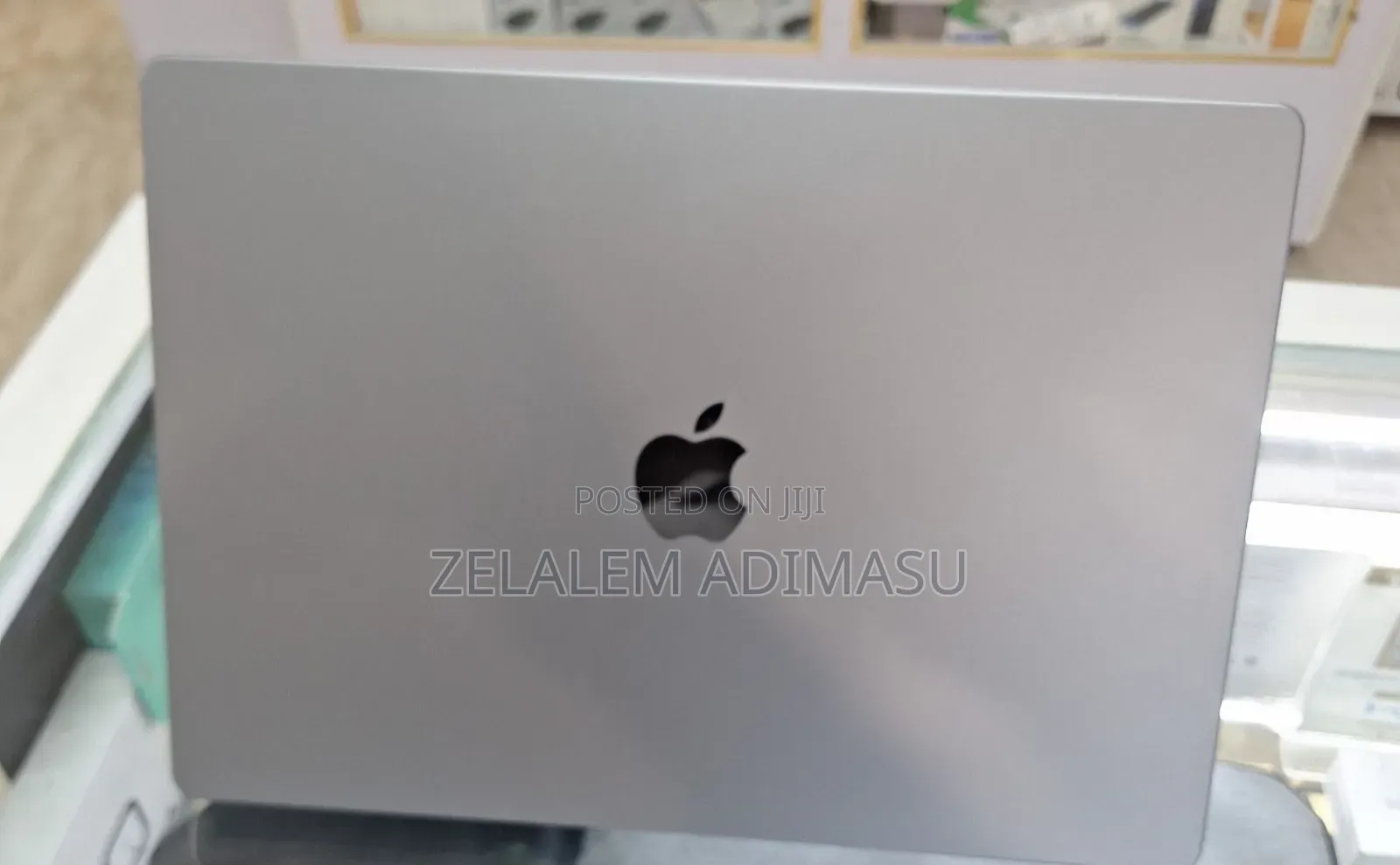 New Laptop Apple MacBook Pro M1 32GB Apple M1 Max SSD 1T