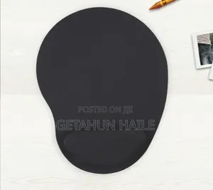 Mouse Pad With Gel Wrist Support