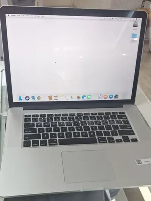 New Laptop Apple MacBook Pro 2015 16GB Intel Core i7 SSD 256GB