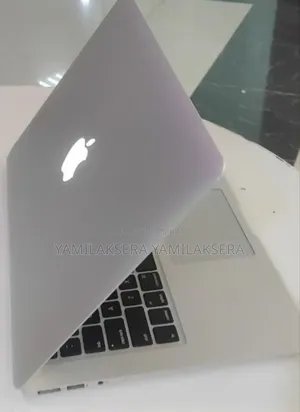 New Laptop Apple MacBook Air 2015 4GB Intel Core i5 SSD 256GB