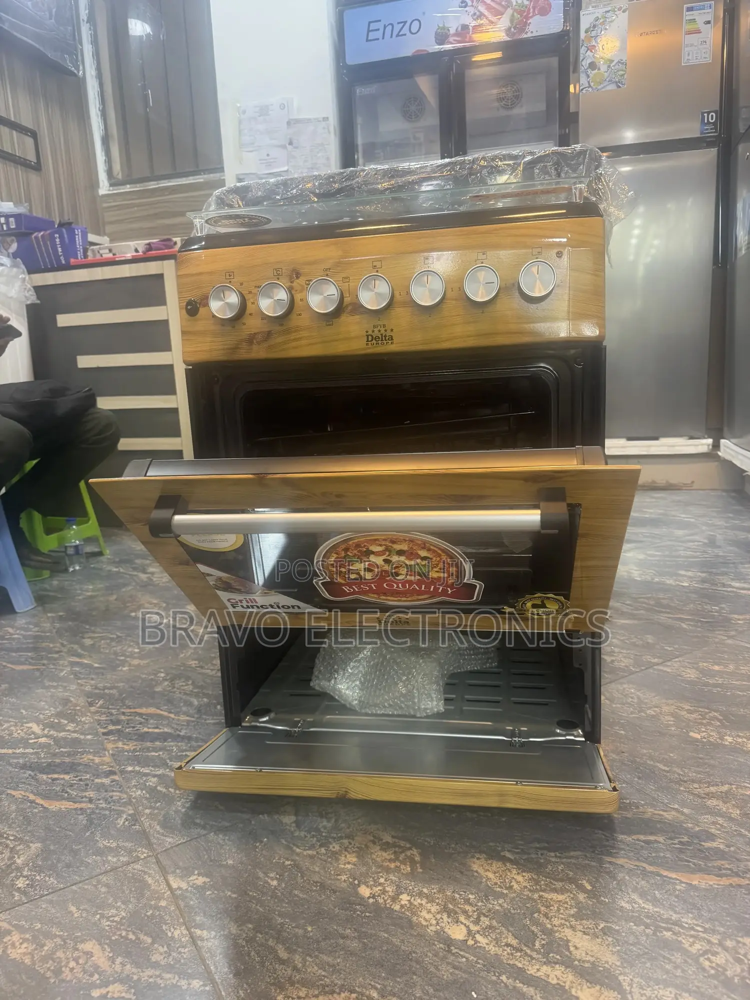 Delta Electric Oven | 4 Burner | Grill, Fan Timer | Wood Design