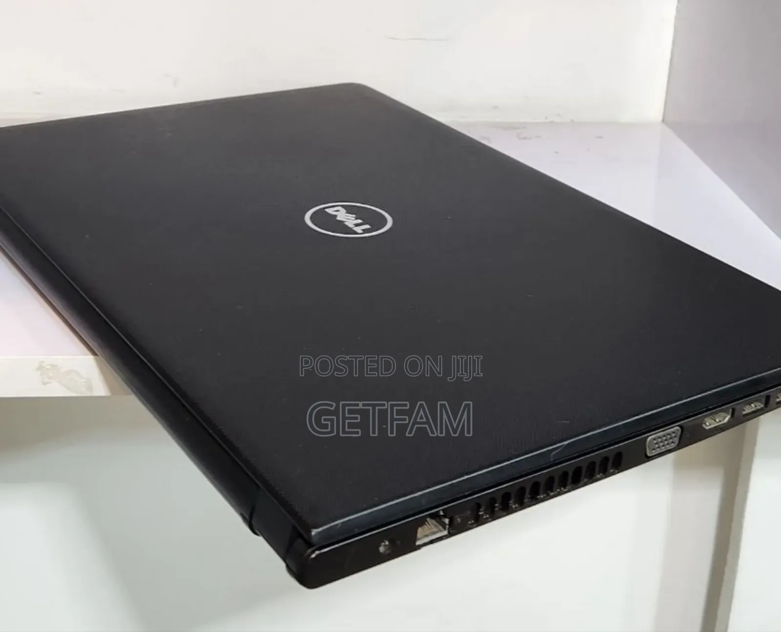 New Laptop Dell Vostro A90 4GB Intel Core i5 HDD 500GB