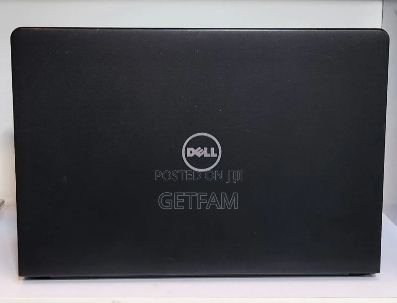 New Laptop Dell Vostro A90 4GB Intel Core i5 HDD 500GB