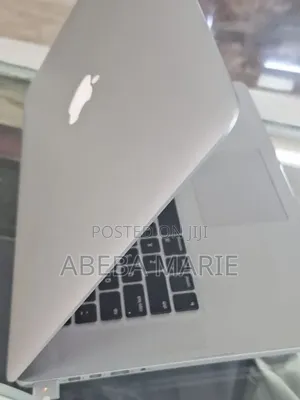 New Laptop Apple MacBook Pro 2015 16GB Intel Core i7 SSD 256GB