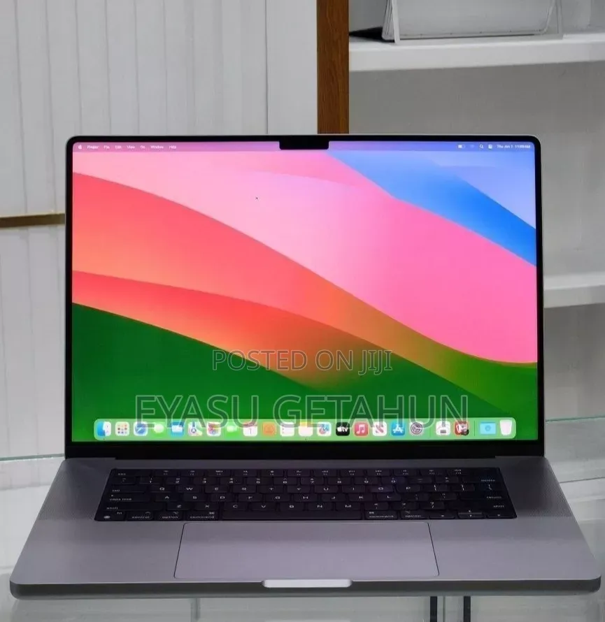 New Laptop Apple MacBook Pro M1 32GB Apple M1 Pro SSD 512GB