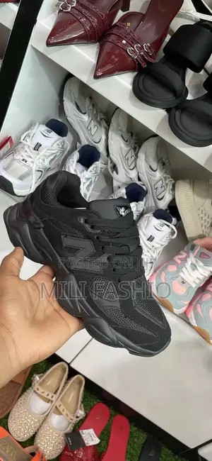 Womans Shoes