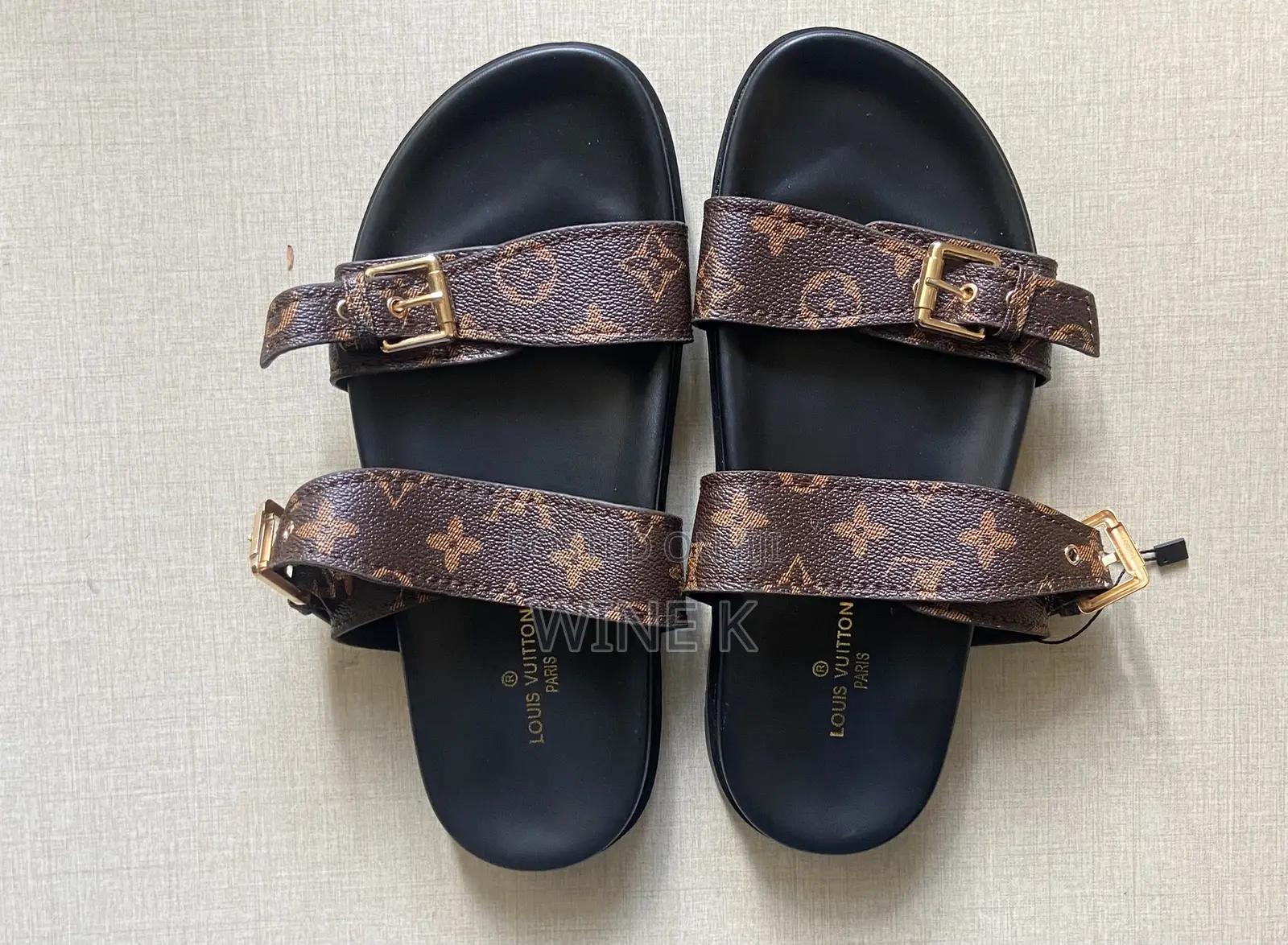 Lv Women’S Sandals