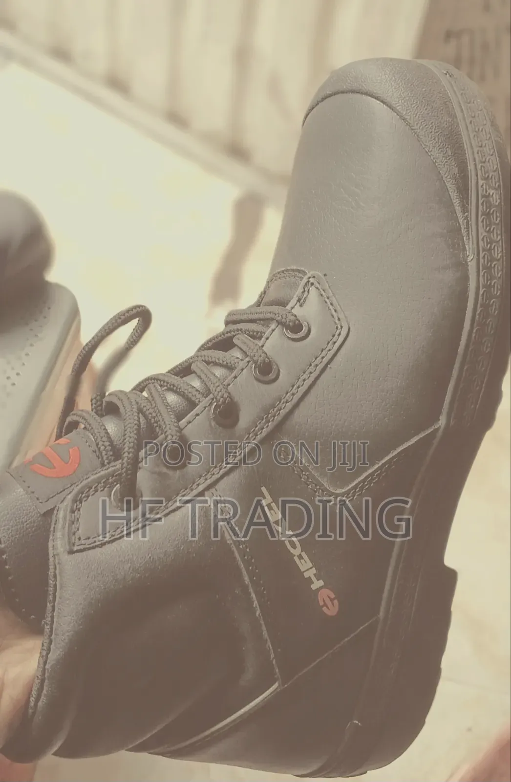 Heckel Stylish Safety Shoe