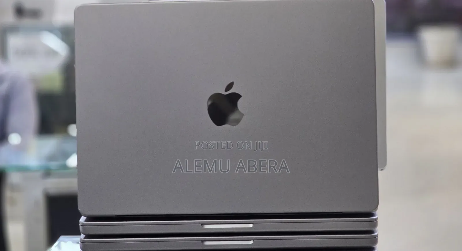 New Laptop Apple MacBook Pro M1 32GB Apple M1 Pro SSD 512GB