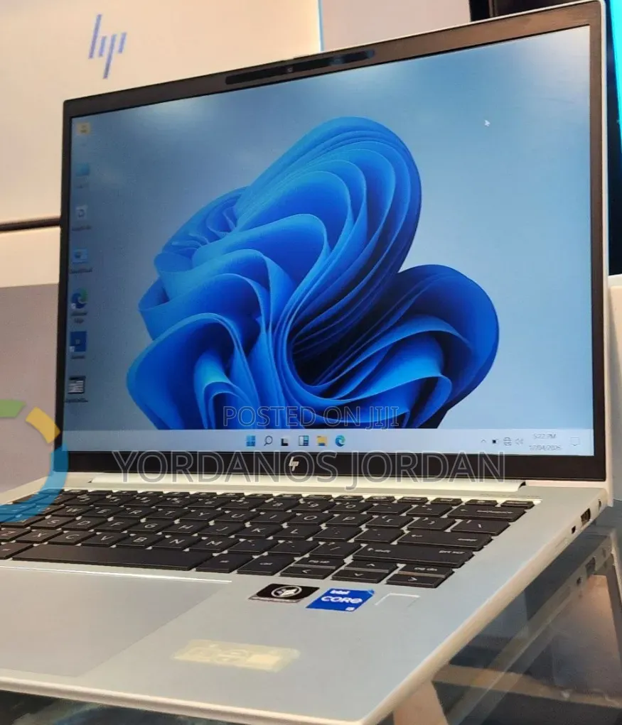 New Laptop HP EliteBook 840 G9 16GB Intel Core i7 SSD 512GB