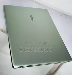 New Laptop Apple MacBook 8GB Intel Core i5 SSD 512GB