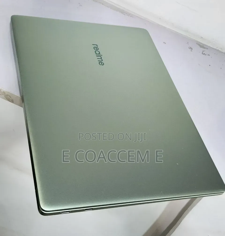 New Laptop Apple MacBook 8GB Intel Core i5 SSD 512GB
