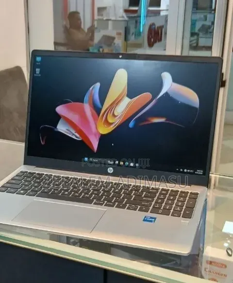 New Laptop HP Stream Notebook 16GB Intel Core i5 SSD 512GB