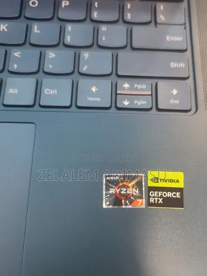 New Laptop Lenovo Yoga 700 16GB AMD Ryzen 7 SSD 512GB