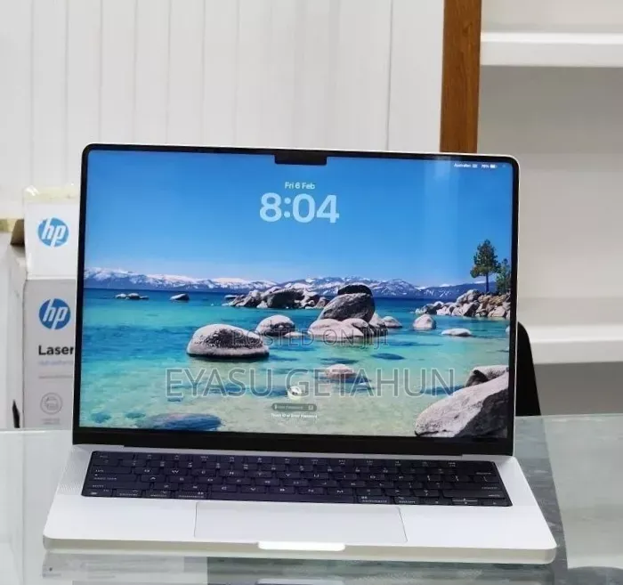 New Laptop Apple MacBook Pro M1 16GB Apple M1 Pro SSD 512GB
