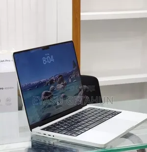 New Laptop Apple MacBook Pro M1 16GB Apple M1 Pro SSD 512GB