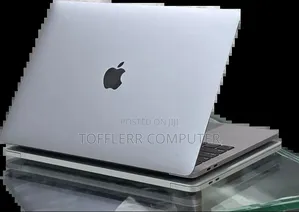 New Laptop Apple MacBook Pro M1 16GB Intel Core i5 SSD 512GB