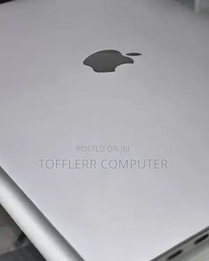 New Laptop Apple MacBook Pro M1 16GB Intel Core i5 SSD 512GB