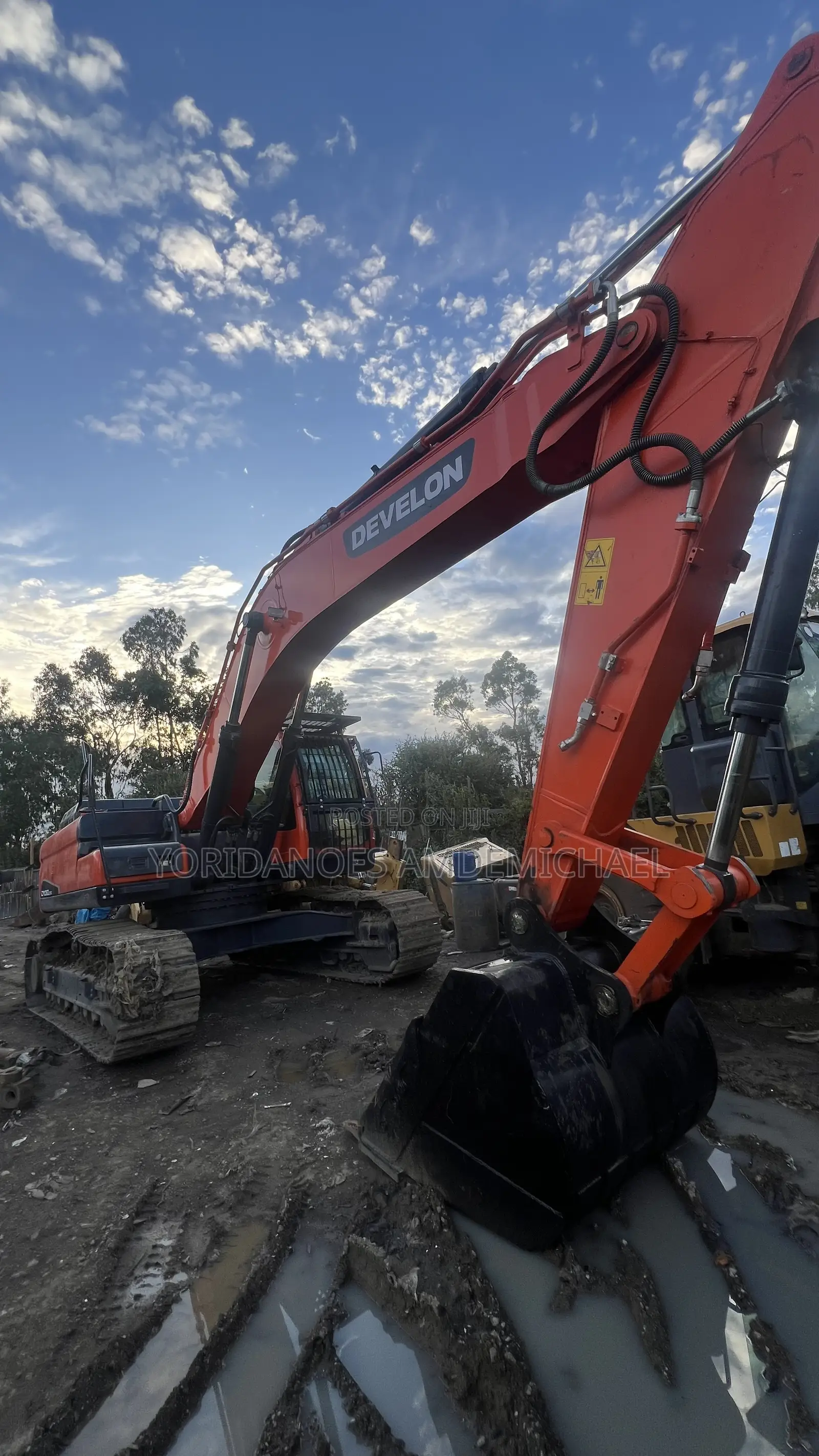 Develon Doosan Excavator 360