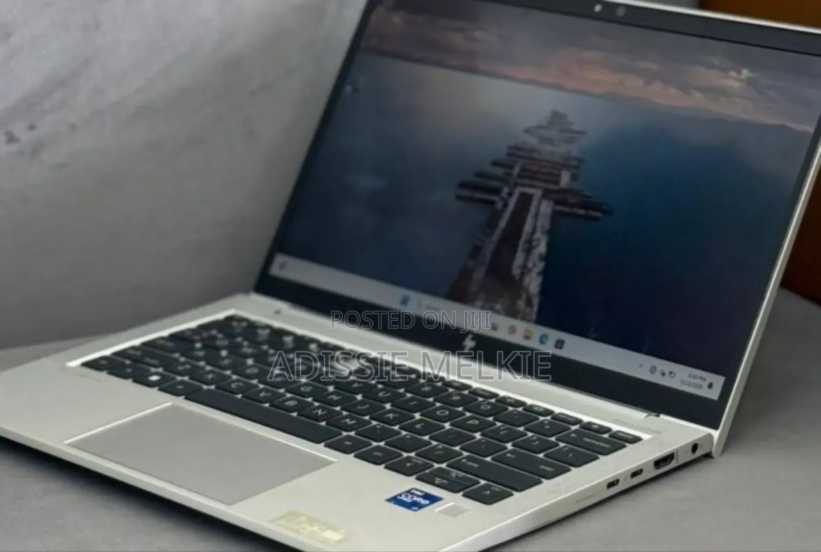 New Laptop HP EliteBook 830 G7 8GB Intel Core i5 SSD 256GB