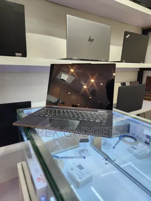 New Laptop Lenovo Yoga 7i 16GB Intel Core Ultra 5 SSD 512GB