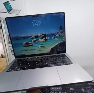New Laptop Apple MacBook Pro M1 16GB Apple M1 Pro SSD 512GB