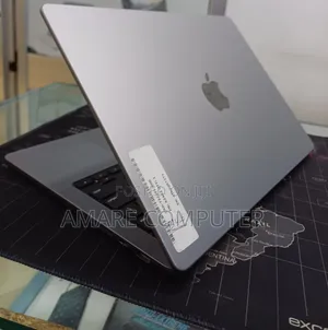 New Laptop Apple MacBook Pro M1 16GB Apple M1 Pro SSD 512GB