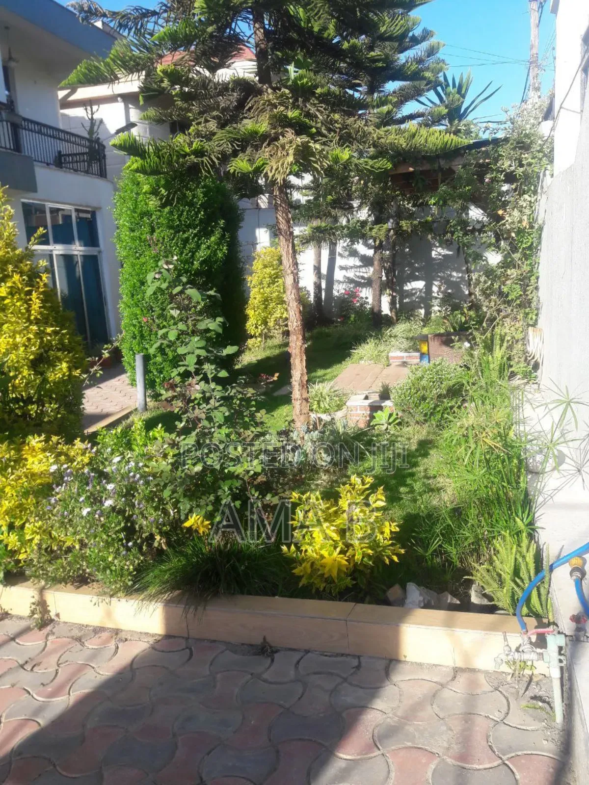 Furnished 4bdrm Mansion in Ayat, Bole for rent