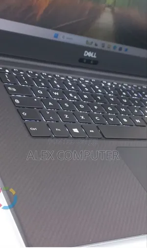 New Laptop Dell Precision 5540 16GB Intel Core i9 SSD 512GB