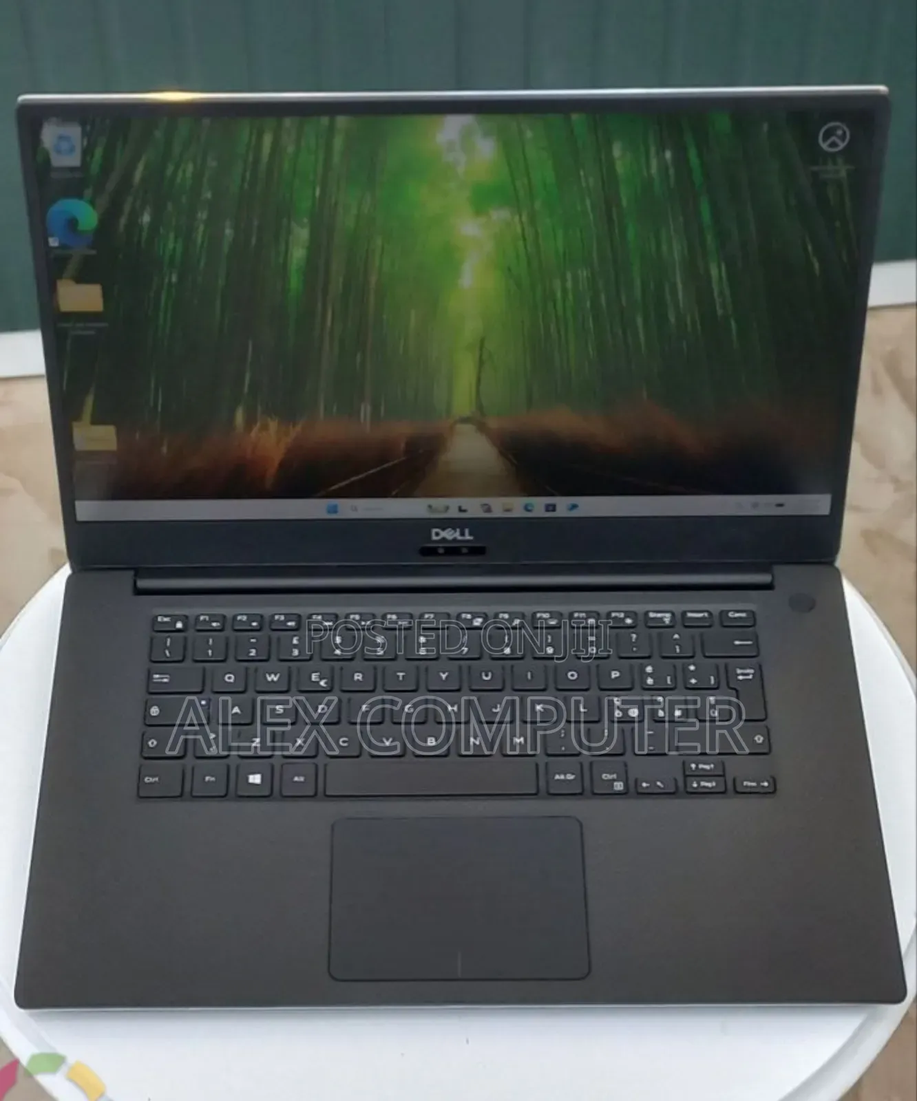 New Laptop Dell Precision 5540 16GB Intel Core i9 SSD 512GB