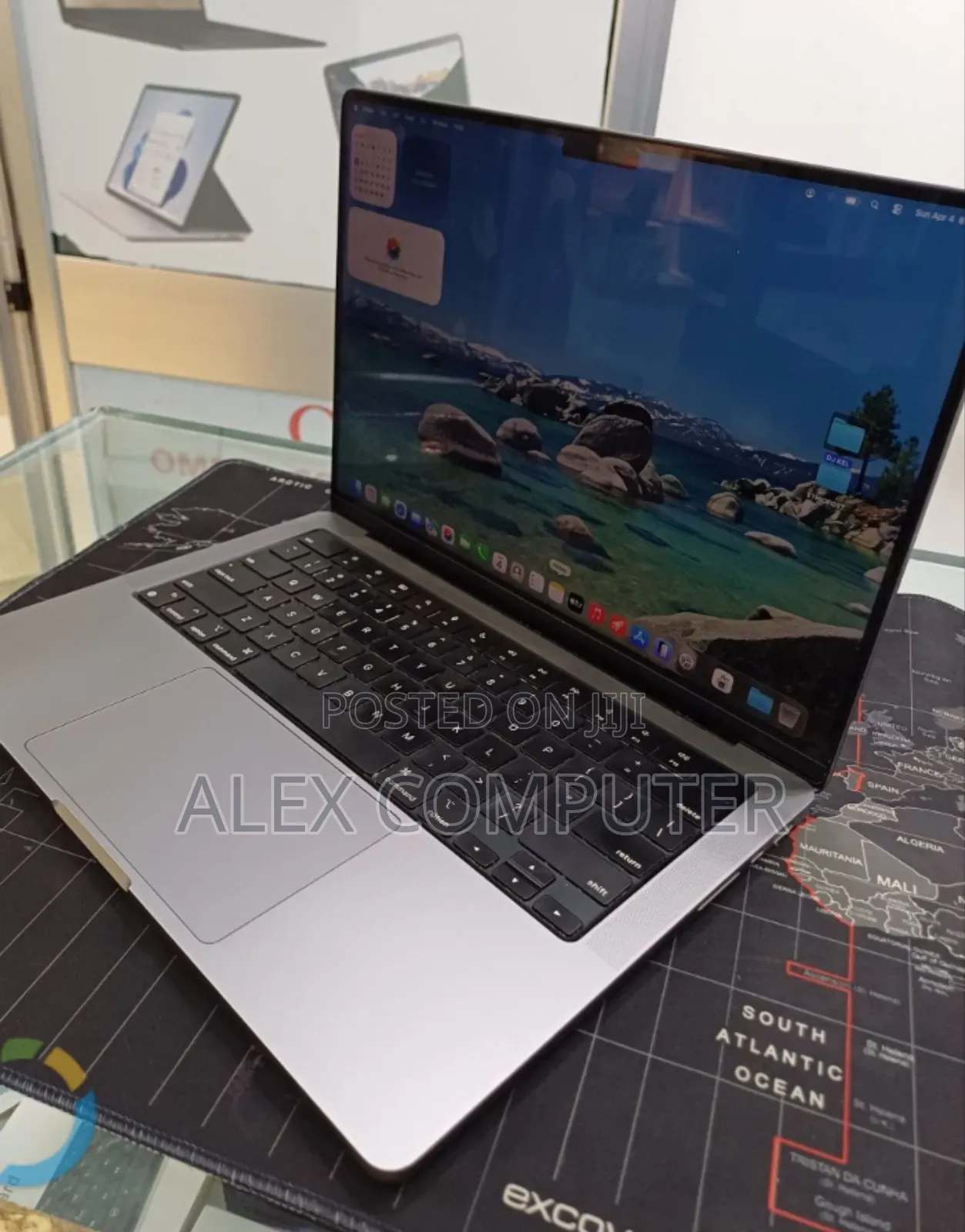 New Laptop Apple MacBook Pro M1 16GB Apple M1 Pro SSD 512GB