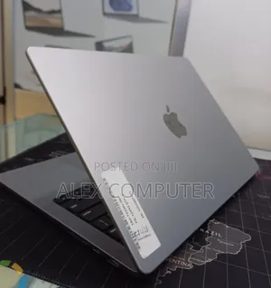 New Laptop Apple MacBook Pro M1 16GB Apple M1 Pro SSD 512GB
