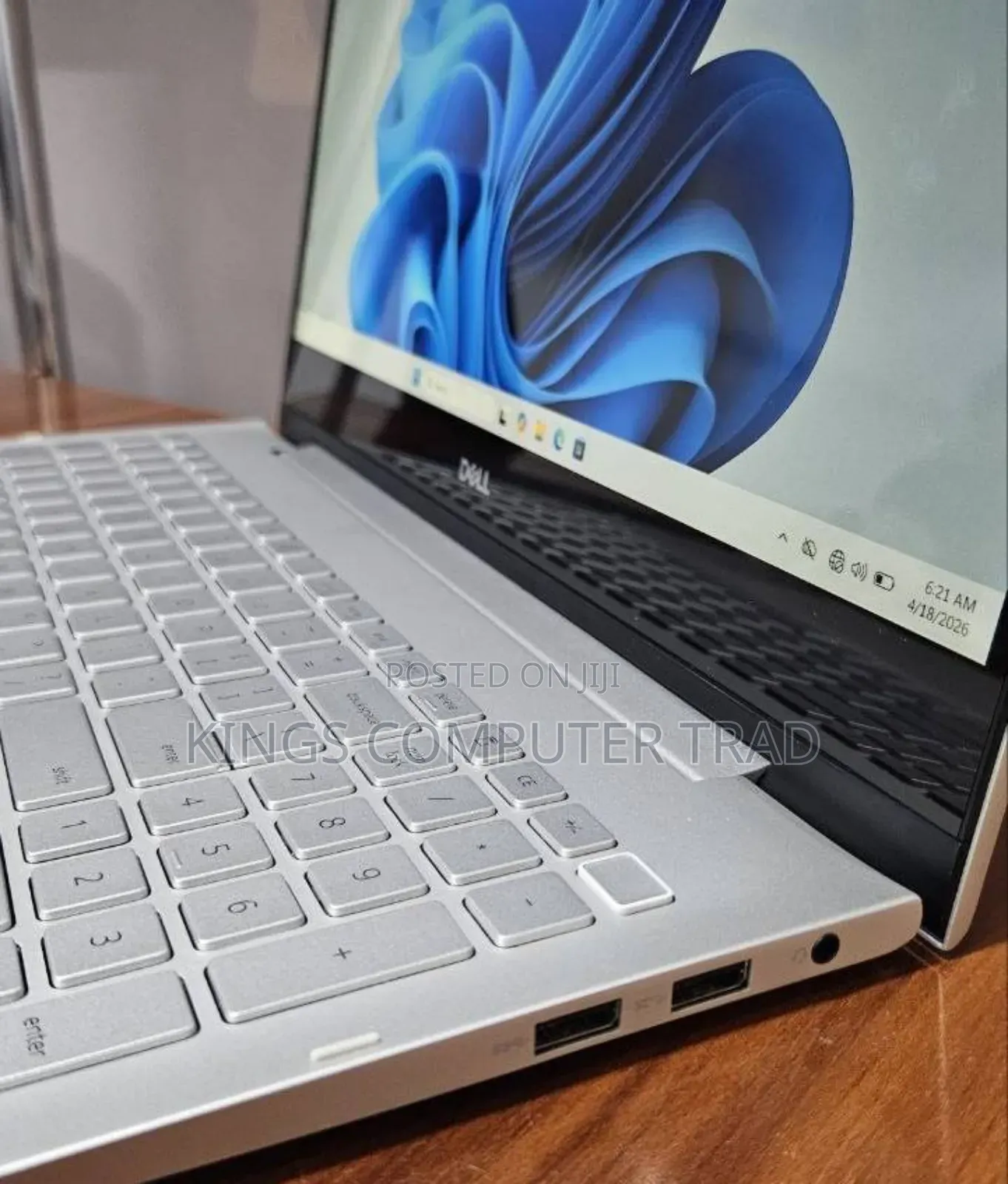 New Laptop Dell Inspiron 15 8GB Intel Core i5 SSD 256GB