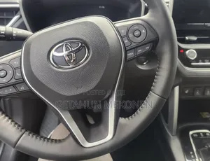 Toyota Corolla Cross Hybrid 2025