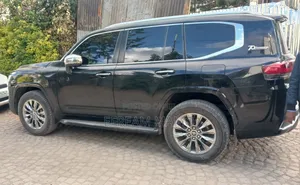 Toyota Land Cruiser 2023