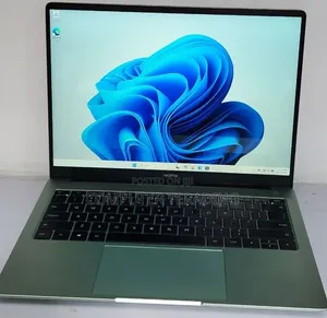 New Laptop 8GB Intel Core i5 SSD 512GB