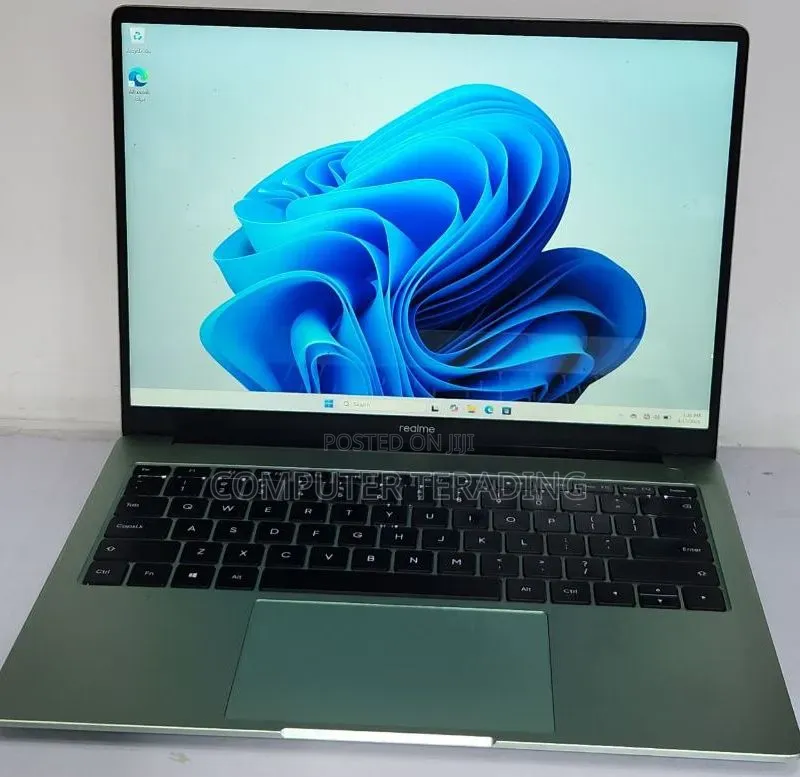 New Laptop 8GB Intel Core i5 SSD 512GB