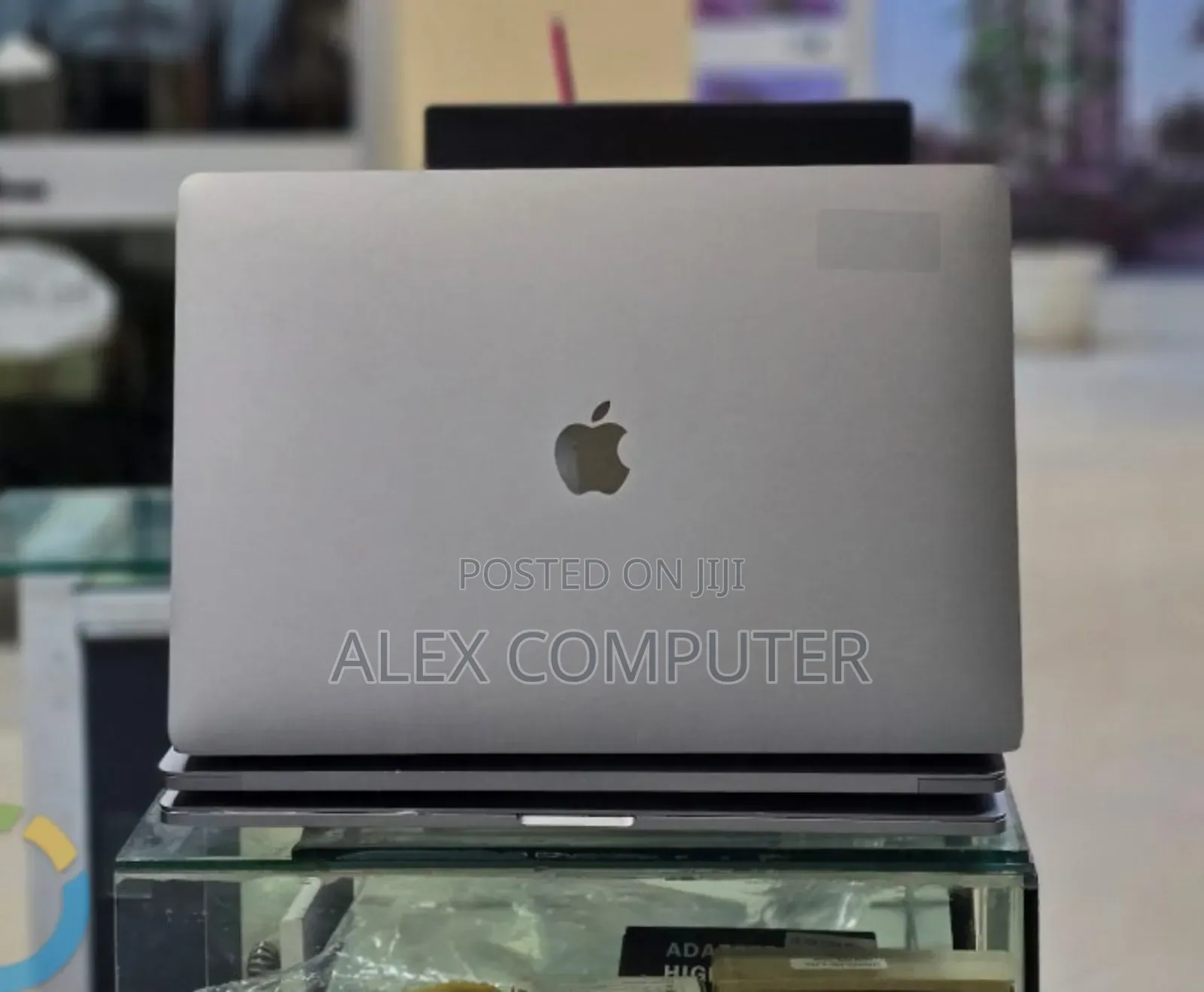 New Laptop Apple MacBook Pro 2017 16GB Intel Core i7 SSD 512GB