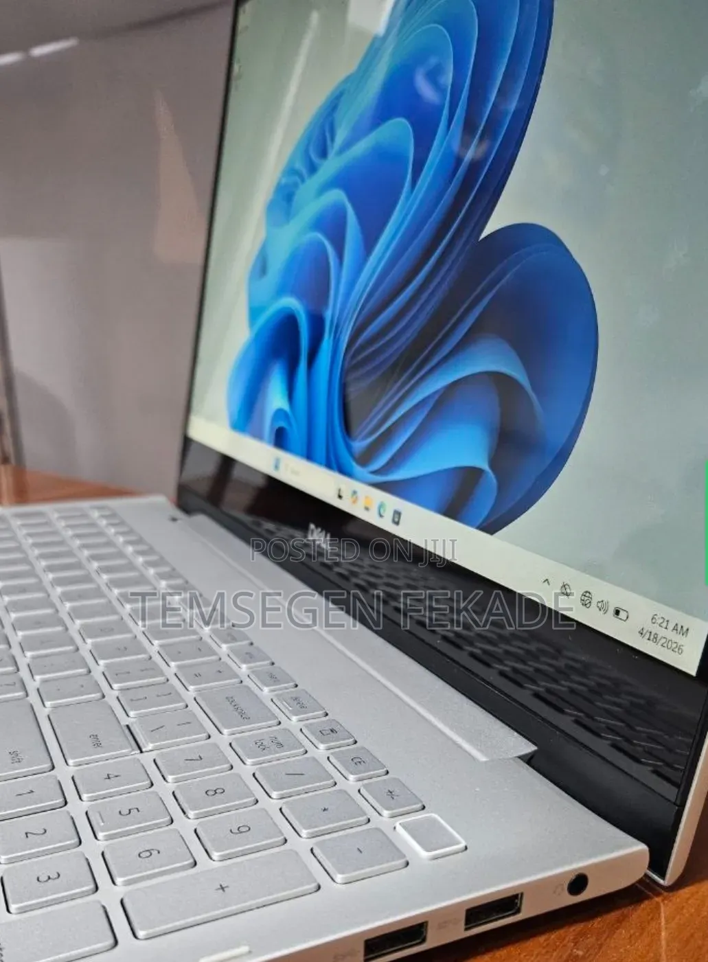 New Laptop Dell Inspiron 15 8GB Intel Core i5 SSD 256GB