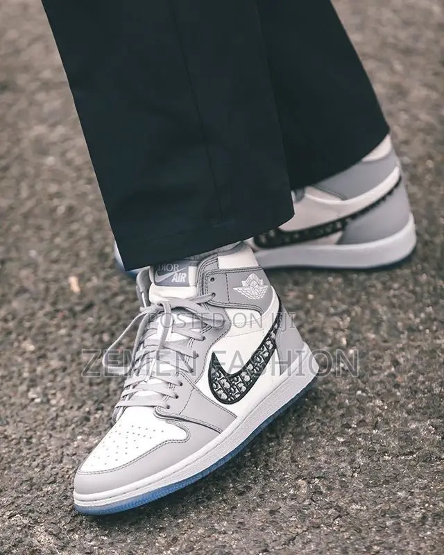 Jordan 1 High Dior