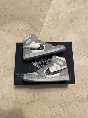 Jordan 1 High Dior